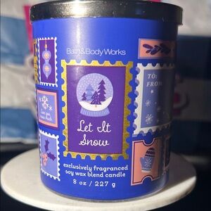 Bath & Body Works Let It Snow Candle - Purple and Blue
